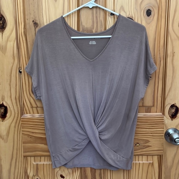 American Eagle Outfitters Twisted Front Top - Picture 1 of 7